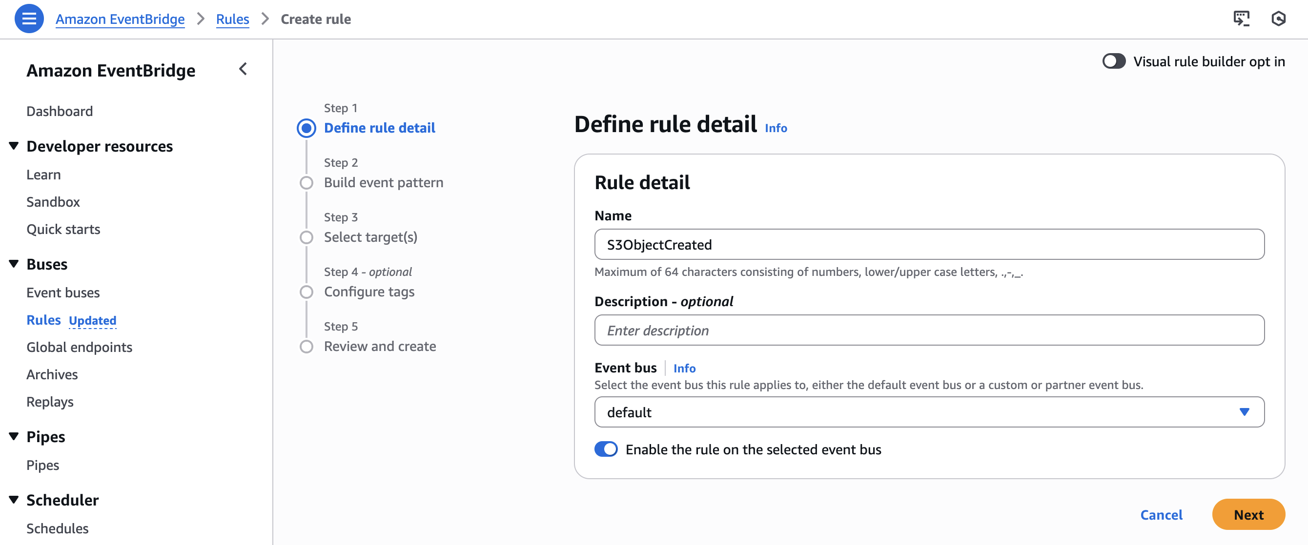 EventBridge ルー��ル名とイベントバスを定義する