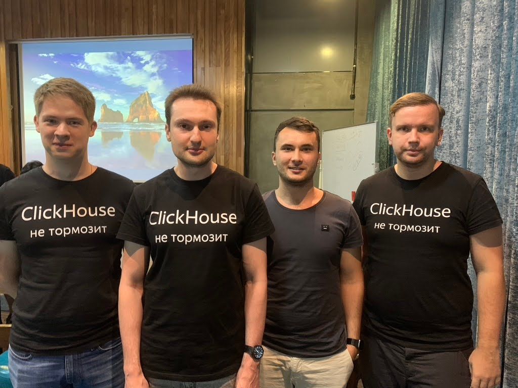 borderless_team.jpg